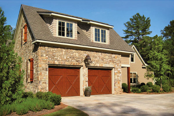 Lechlitner-Residential-Garage-Doors-Raynor-Distinctions-Series-StyleView.jpg